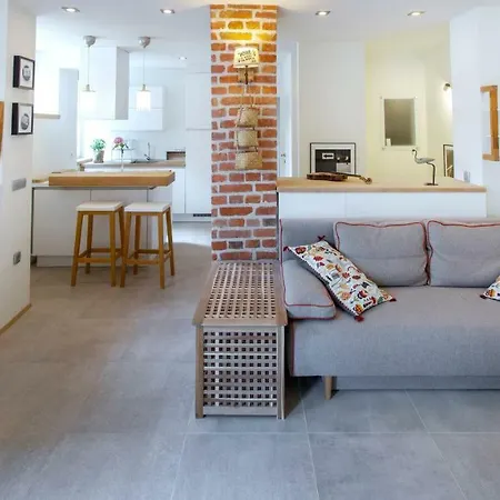 Oasis Apartment